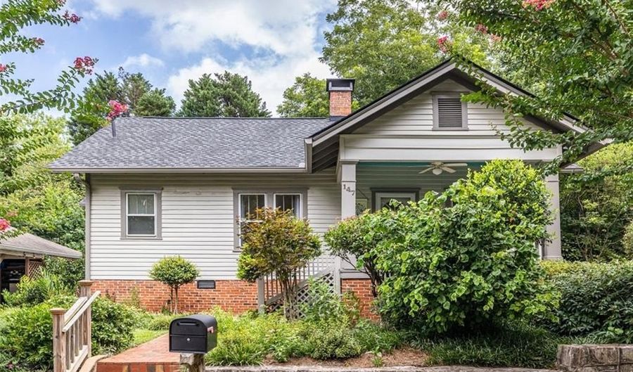 147 EMERSON Ave, Decatur, GA 30030 - 2 Beds, 1 Bath
