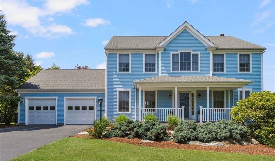 220 Island Dr, Middletown, RI 02842 - 4 Beds, 3 Bath