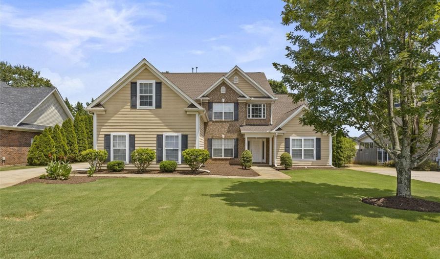 320 Verdana Ct, Boiling Springs, SC 29316 - 4 Beds, 4 Bath