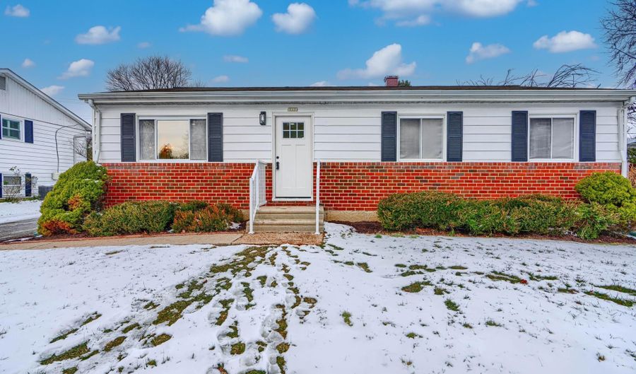6112 CHESWORTH Rd, Baltimore, MD 21228 - 4 Beds, 2 Bath