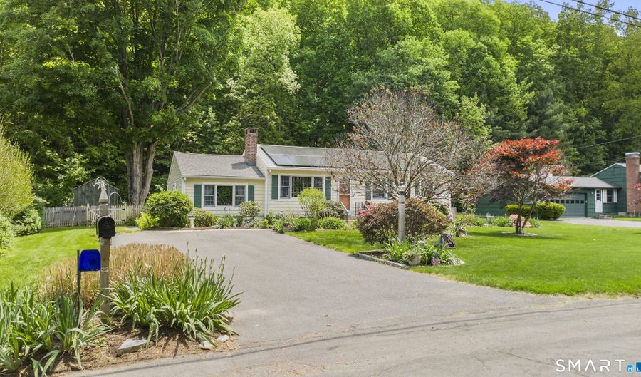 13 Canton Valley Cir, Canton, CT 06019 - 3 Beds, 2 Bath