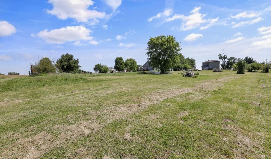 6265 Amanda Clearport Rd SW, Amanda, OH 43102 - 5 Beds, 1 Bath