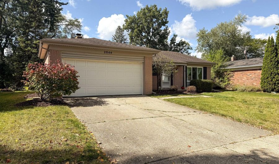 2844 Renfrew St, Ann Arbor, MI 48105 - 3 Beds, null Bath