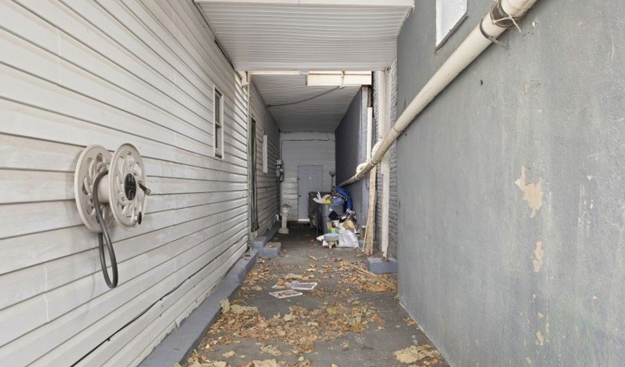 76 Heckel St, Belleville, NJ 07109 - 4 Beds, 3 Bath