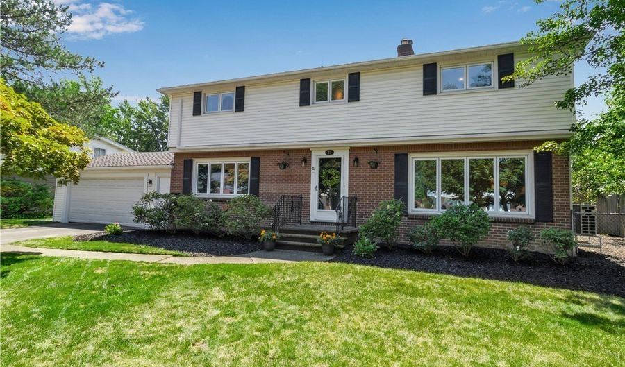 21 Tee Ct, Amherst, NY 14221 - 4 Beds, 3 Bath