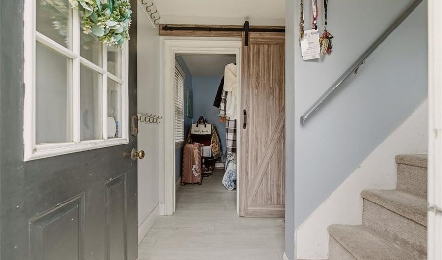 9 Bacheller St, Newport, RI 02840 - 2 Beds, 1 Bath