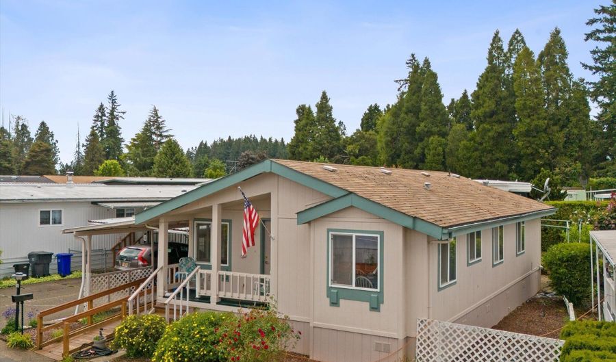 15130 S MAPLELANE Rd 33, Oregon City, OR 97045 - 3 Beds, 2 Bath