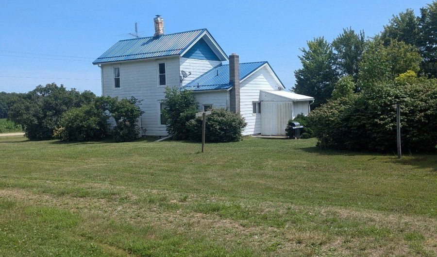 5672 Footville Richmond Rd, Andover, OH 44003 - 3 Beds, 1 Bath