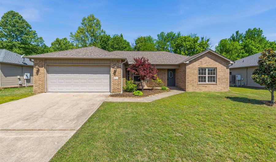 240 Plum Dr, Austin, AR 72007 - 3 Beds, 2 Bath