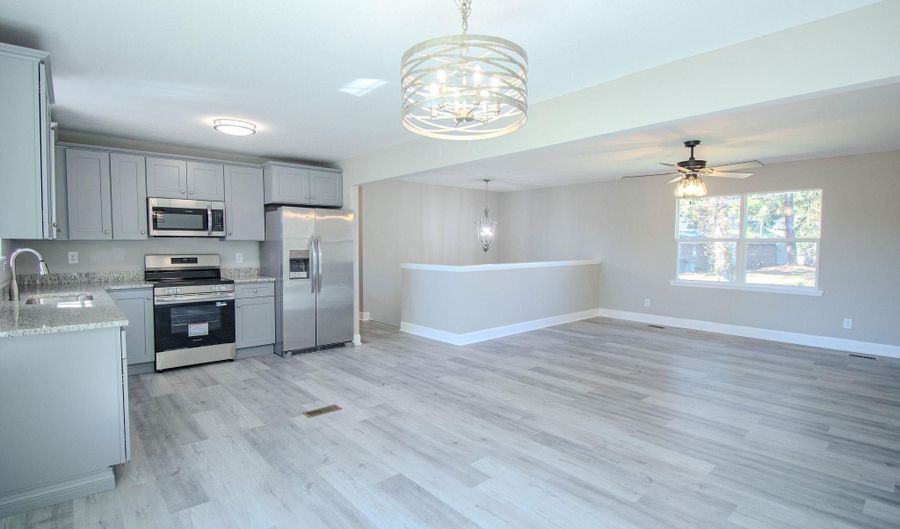 3514 DALE HOLLOW Rd, Anniston, AL 36207 - 4 Beds, 3 Bath