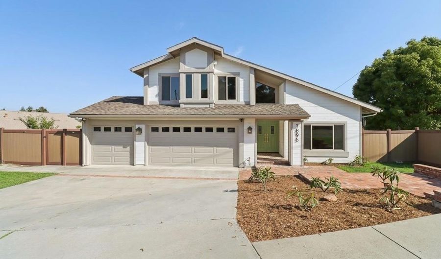 1895 Laurel Rd, Oceanside, CA 92054 - 3 Beds, 3 Bath