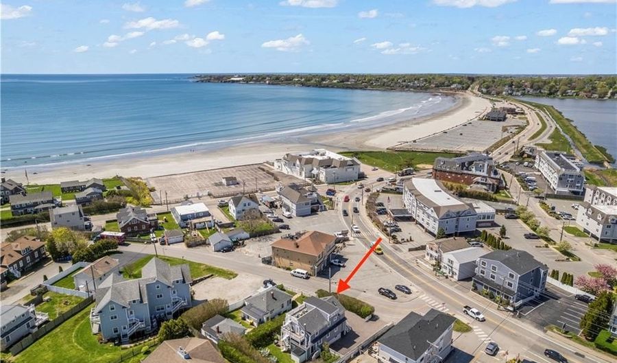 45 Crescent Rd, Middletown, RI 02842 - 8 Beds, 6 Bath
