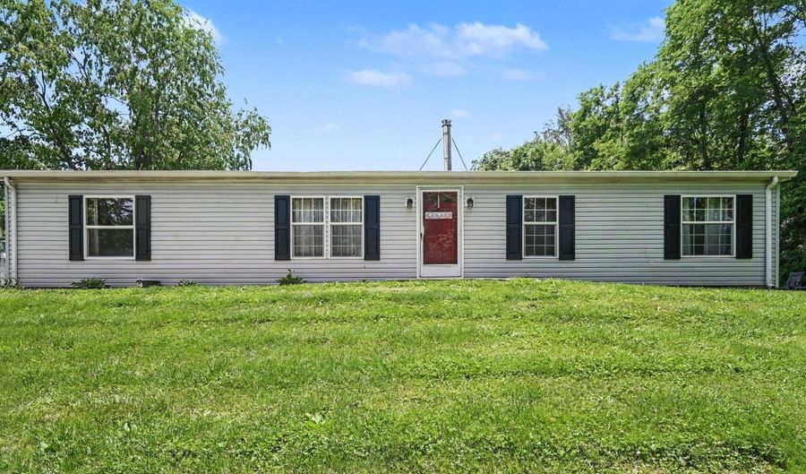 12745 Wilmington Hills Dr S, Aurora, IN 47001 - 3 Beds, 2 Bath