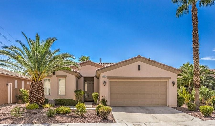 10207 Maggira Pl, Las Vegas, NV 89135 - 2 Beds, 2 Bath