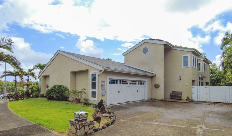 46-318 Nahewai St, Kaneohe, HI 96744 - 3 Beds, 3 Bath