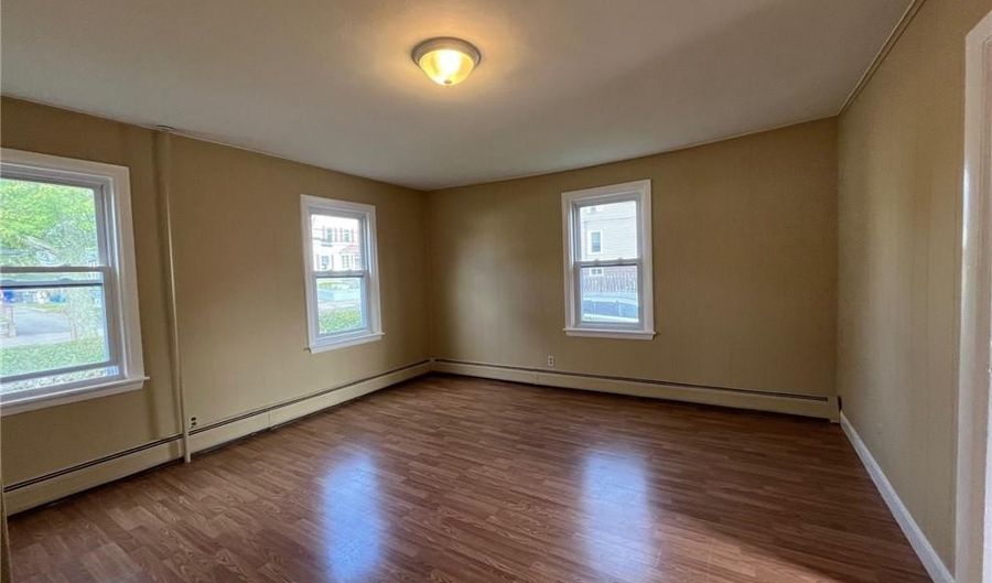 1140 S Broadway St, East Providence, RI 02914 - 2 Beds, 1 Bath