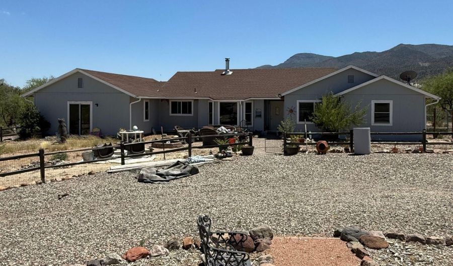 1575 W MONROE Pl, Camp Verde, AZ 86322 - 3 Beds, 2 Bath
