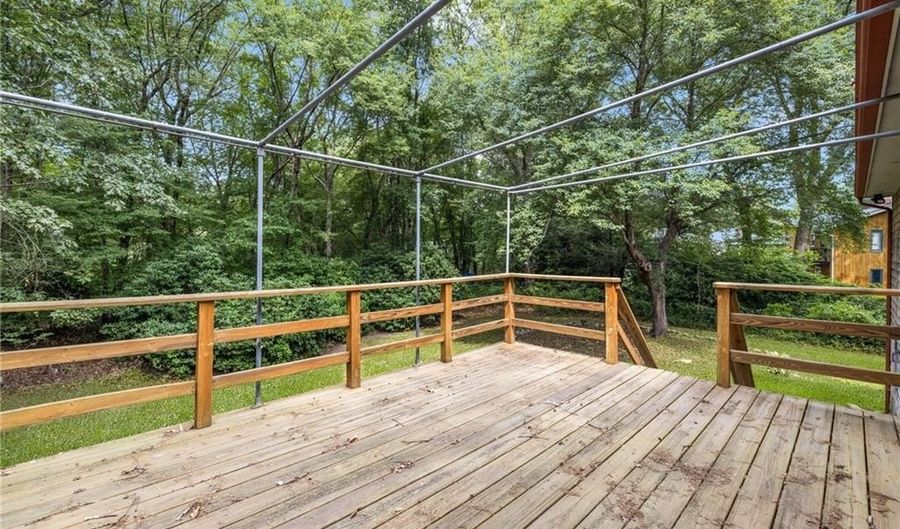 91 Inez Dr, North Kingstown, RI 02852 - 3 Beds, 2 Bath