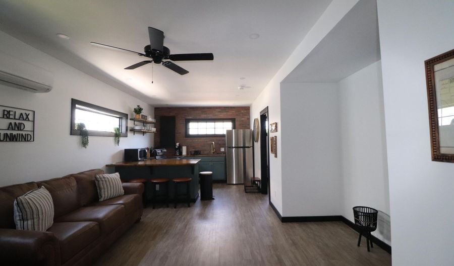 119 Main St, Augusta, KY 41002 - 1 Beds, 2 Bath