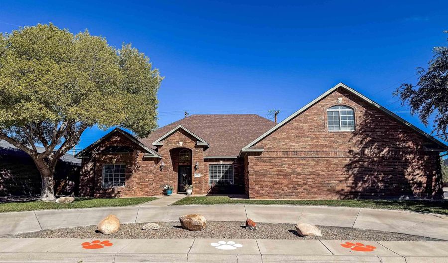 2002 W Ray Ave, Artesia, NM 88210 - 4 Beds, 4 Bath