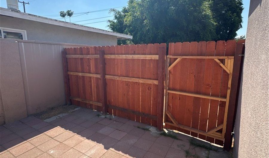 317 N Dale Ave, Anaheim, CA 92801 - 1 Beds, 1 Bath