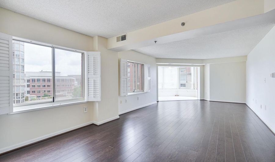 2151 JAMIESON Ave #809, Alexandria, VA 22314 - 3 Beds, 2 Bath