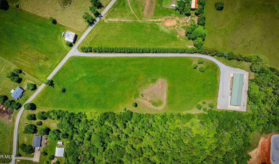 705 Union Chapel Rd, Afton, TN 37616 - 3 Beds, 2 Bath