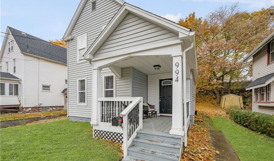 994 Moeller Ave, Akron, OH 44307 - 3 Beds, 1 Bath