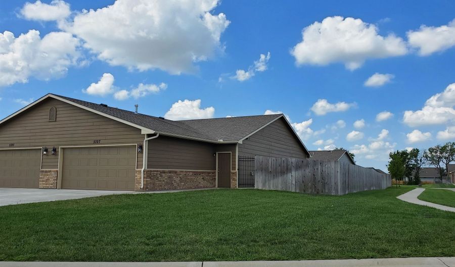 5327 N Cypress St, Bel Aire, KS 67226 - 3 Beds, 2 Bath