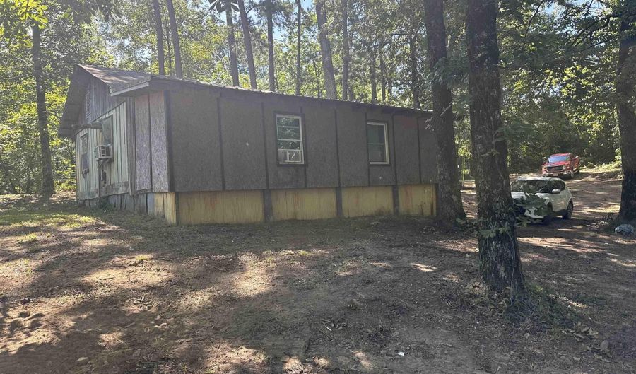 472 Beech Dr, Amity, AR 71921 - 3 Beds, 1 Bath