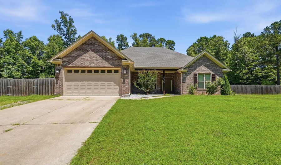 10684 Hinds Rd, Benton, AR 72019 - 4 Beds, 2 Bath