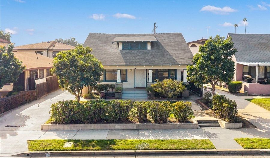 113 S 5th St, Alhambra, CA 91801 - 4 Beds, 2 Bath