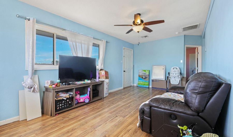 18 Sage Ave, Alamogordo, NM 88310 - 2 Beds, 1 Bath