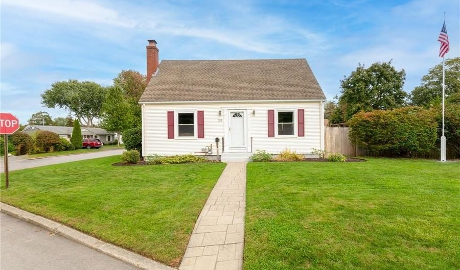 25 Woodbine St, East Providence, RI 02915 - 3 Beds, 2 Bath