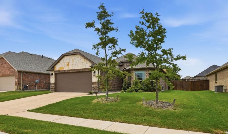 229 Penn St, Anna, TX 75409 - 4 Beds, 2 Bath
