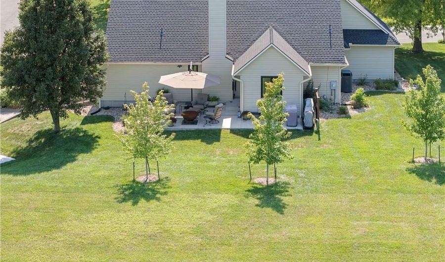 3401 N 154th St, Basehor, KS 66007 - 3 Beds, 3 Bath