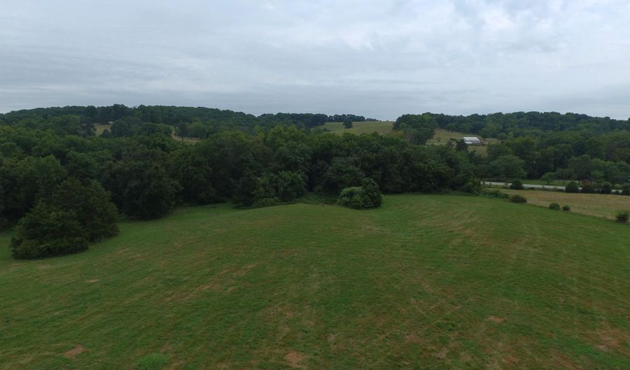 5910 S St Highway 5, Ava, MO 65608 - 3 Beds, 2 Bath
