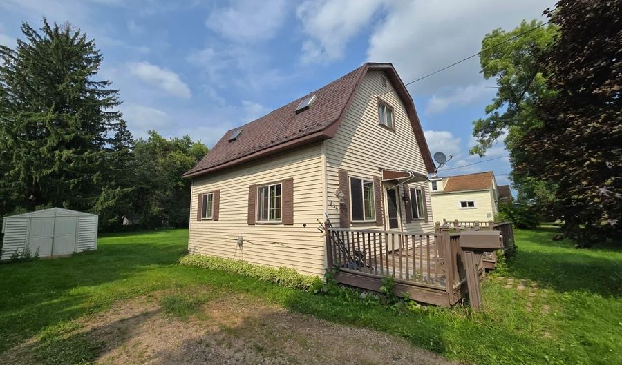 434 Freiburger Ave, Antigo, WI 54409 - 2 Beds, 1 Bath