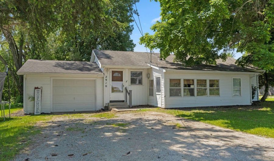 2910 County Road 36, Auburn, IN 46706 - 3 Beds, 1 Bath