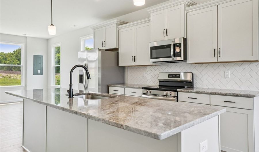 329 Mt. McCauley Way, Aylett, VA 23009 - 3 Beds, 3 Bath