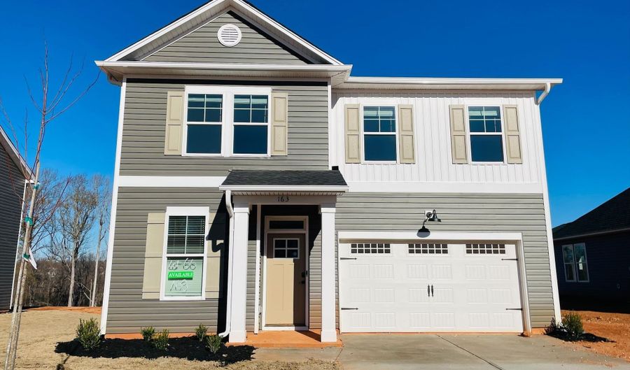 163 Hunter Ridge Dr, Boiling Springs, SC 29316 - 4 Beds, 3 Bath