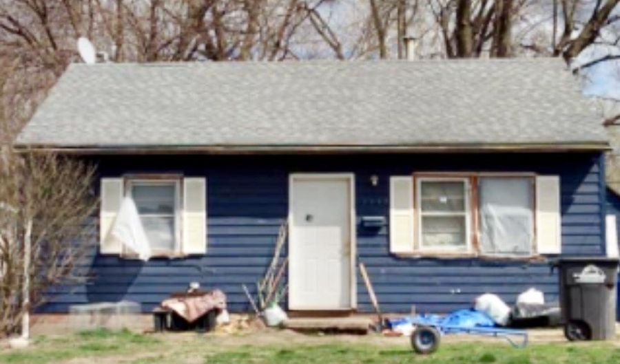 3823 Bowdoin St, Des Moines, IA 50313 - 2 Beds, 1 Bath