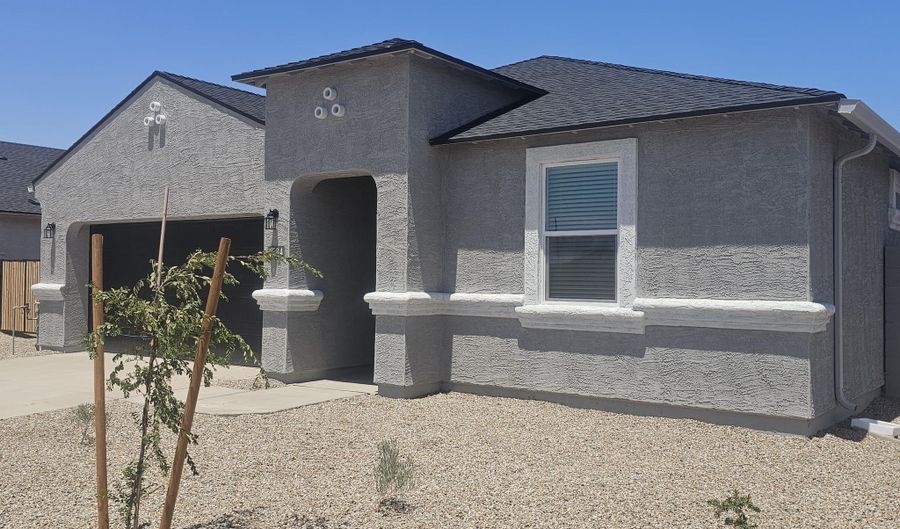 1584 E CURRIER Dr, Casa Grande, AZ 85122 - 4 Beds, 2 Bath