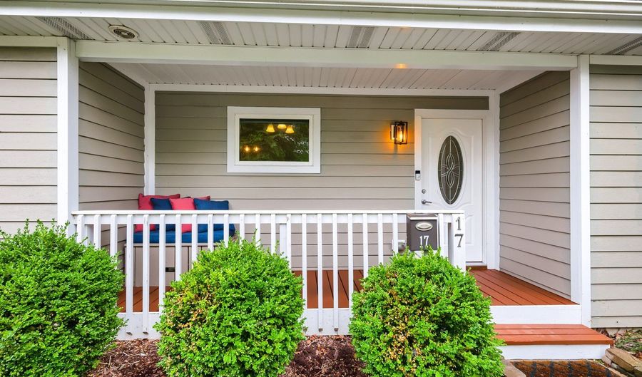 17 Willow St, Algonquin, IL 60102 - 3 Beds, 1 Bath