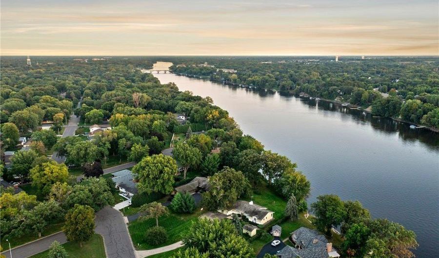 1102 Benton St, Anoka, MN 55303 - 3 Beds, 3 Bath