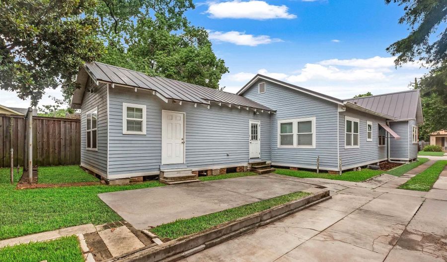 128 Hearthstone Dr, Baton Rouge, LA 70806 - 3 Beds, 2 Bath