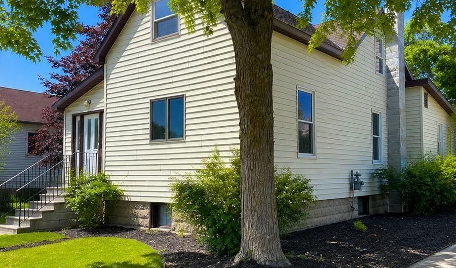 726 Long Lake Ave, Alpena, MI 49707 - 3 Beds, 1 Bath
