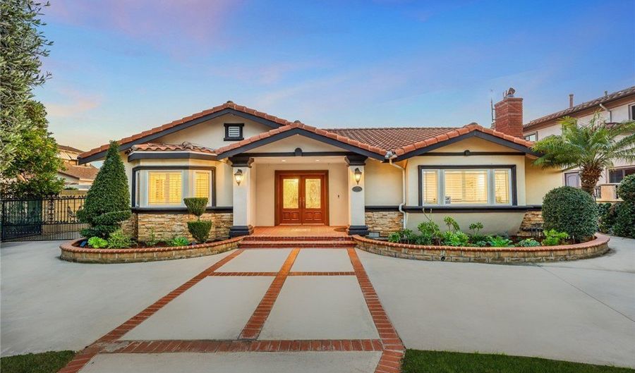 602 W Woodruff, Arcadia, CA 91007 - 6 Beds, 4 Bath