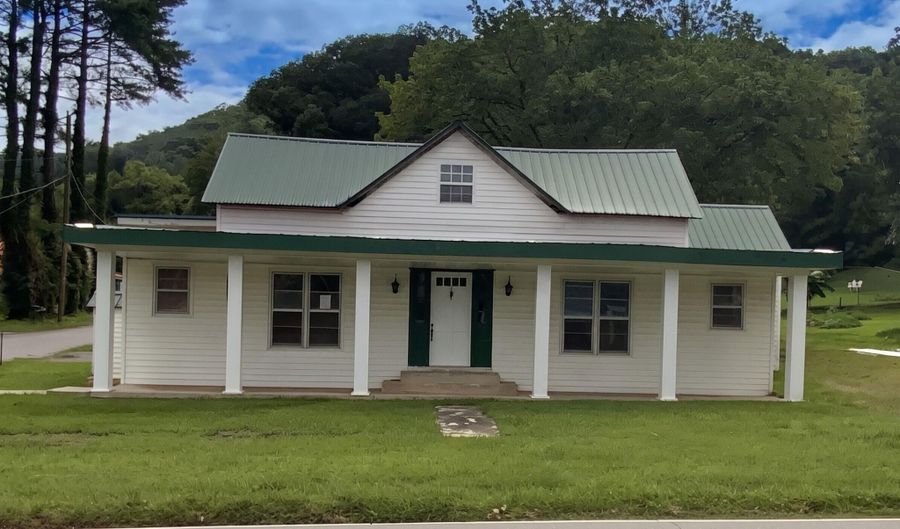 4 Boyd St, Andrews, NC 28901 - 2 Beds, 2 Bath