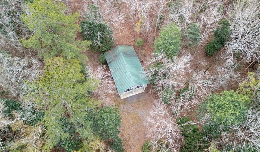 1380 Landing Rd, Baxley, GA 31513 - 2 Beds, 2 Bath